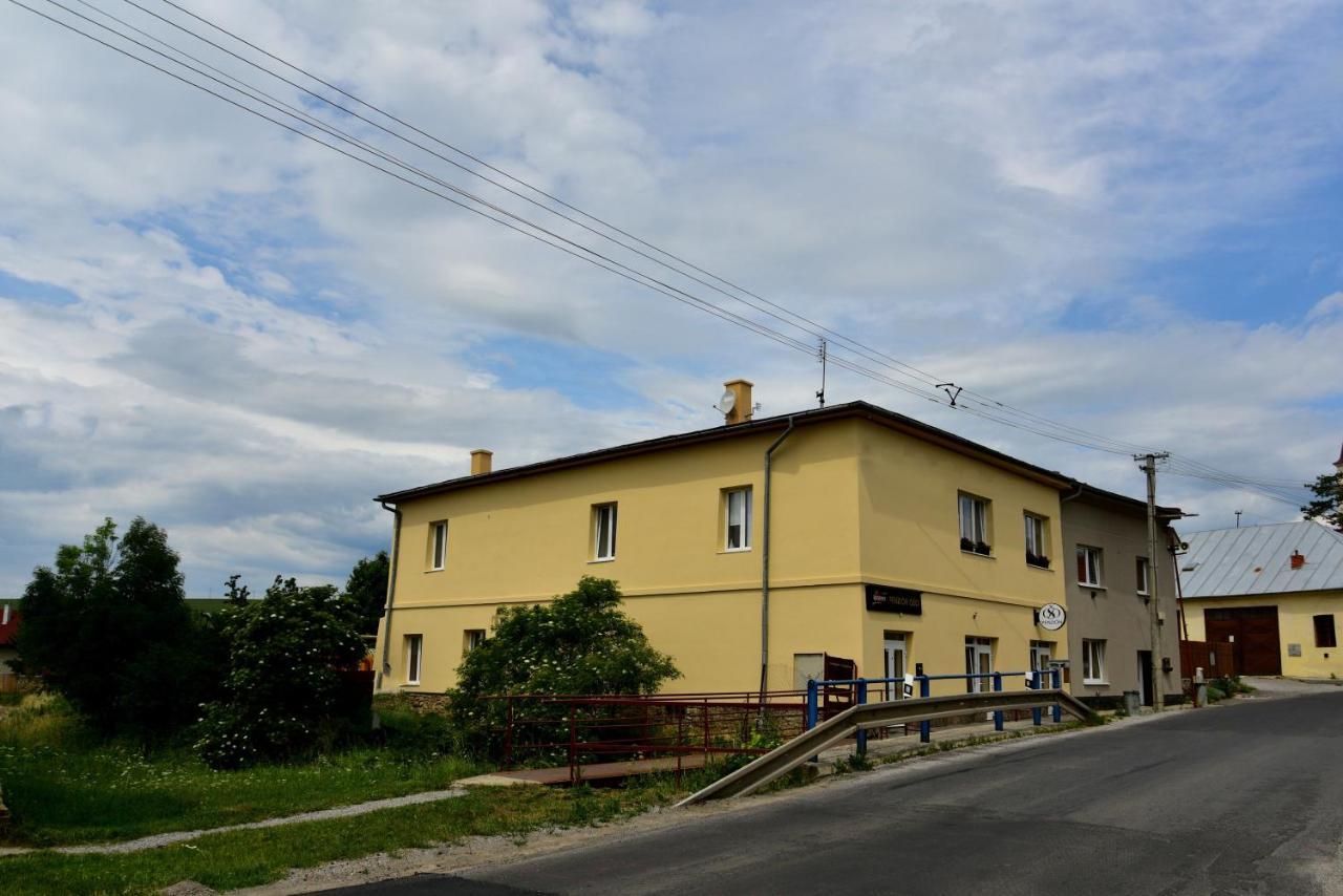 Penzion Oso Vrbov Exterior photo